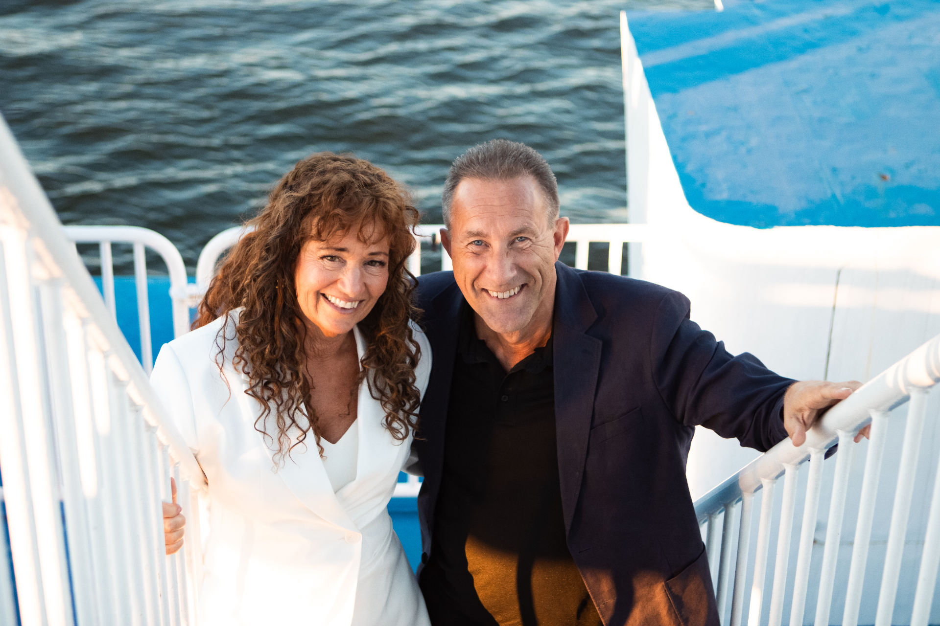 Kerstin and Thim Öhman together by the water